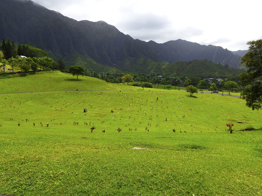 Valley of the Temples Memorial Park, Oahu