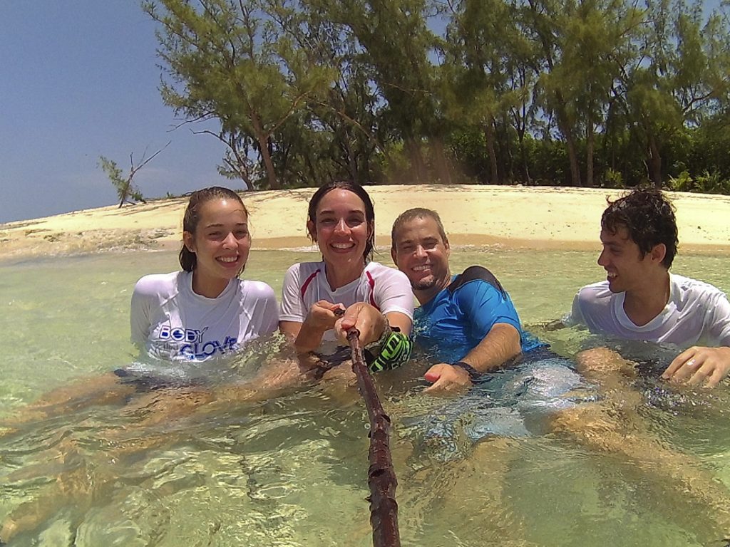 The Family at Athol island